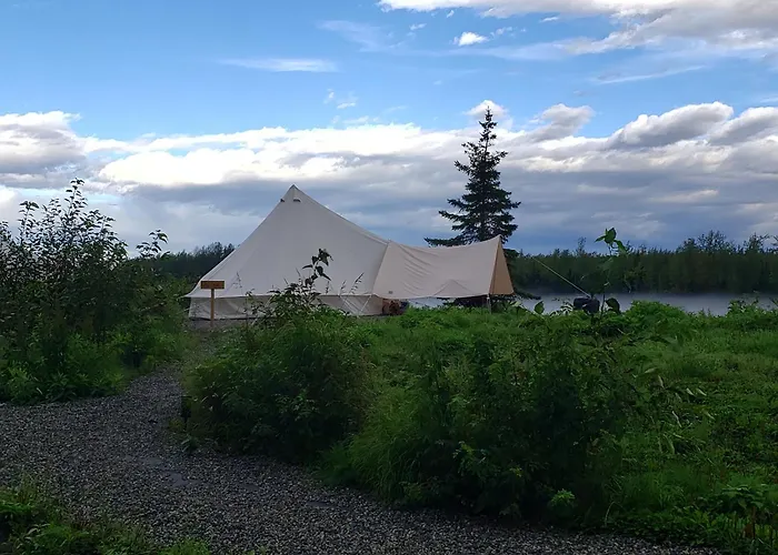 Lulu\'S Glamping Tents And Events With Exceptional River View
