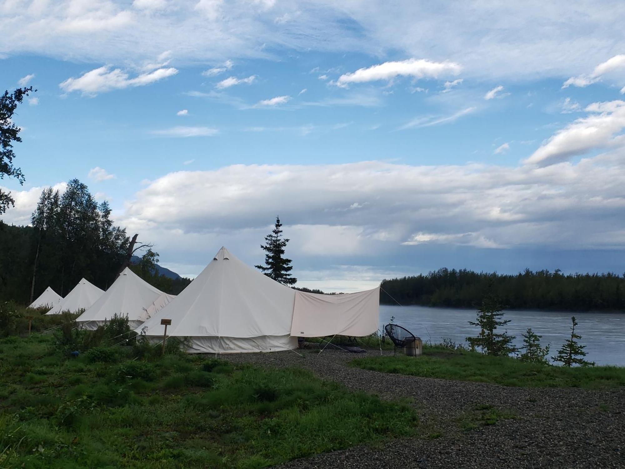 Lulu's Glamping Tents And Events With Exceptional River View