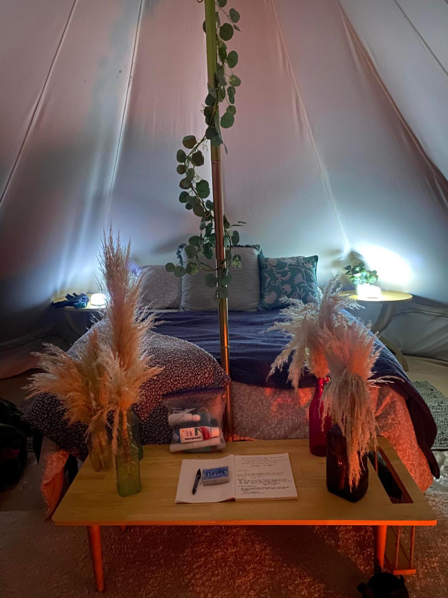 Lulu's Glamping Tents And Events With Exceptional River View Tente de luxe Palmer